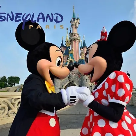 Sejour En Famille Ou Amis A Disneyland & Paris Lognes Exterior foto